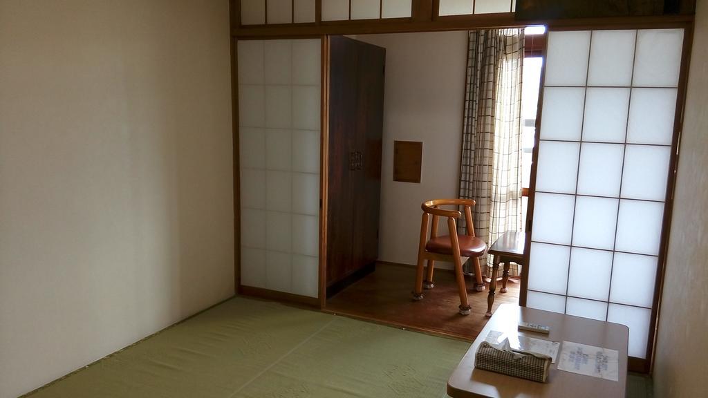 海辺のゲストハウスーぽかぽか村ー Ise Exterior foto